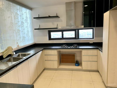 Dolphin Plaza, Vietnam Dolphin Plaza, Vietnam