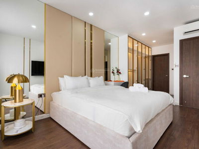 River Gate, Vietnam River Gate, Vietnam