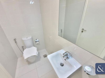 Park Central, United Arab Emirates  Park Central, United Arab Emirates