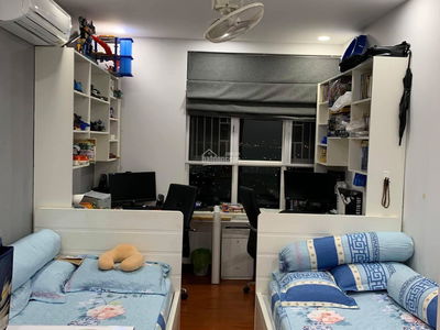 Hoang Anh Thanh Binh, Vietnam Hoang Anh Thanh Binh, Vietnam