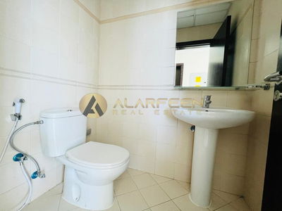 Al Yousuf Towers, United Arab Emirates  Al Yousuf Towers, United Arab Emirates