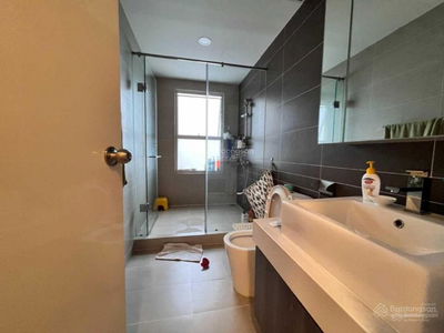 Sunrise City, Vietnam  Sunrise City, Vietnam