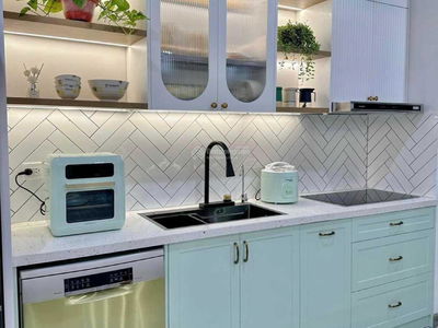 Topaz Elite, Vietnam Topaz Elite, Vietnam