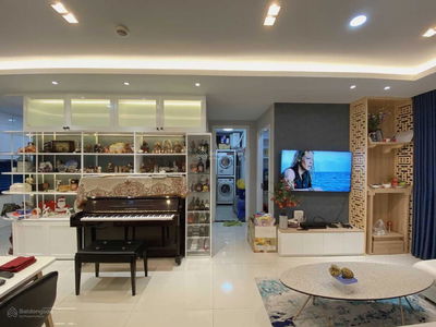 Terra Royal, Vietnam Terra Royal, Vietnam