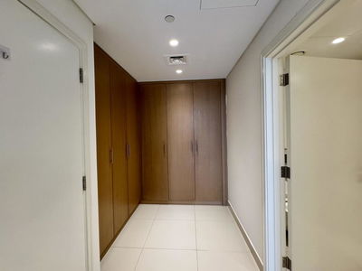 Boulevard Crescent Tower 1, United Arab Emirates  Boulevard Crescent Tower 1, United Arab Emirates