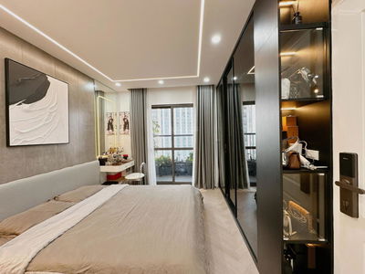 The Golden Palm Le Van Luong, Vietnam The Golden Palm Le Van Luong, Vietnam