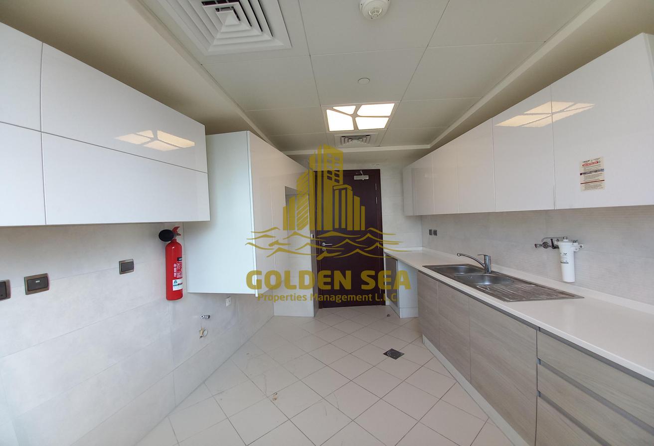 Danat Towers, United Arab Emirates Danat Towers, United Arab Emirates