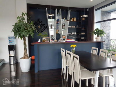 Golden Palace, Vietnam Golden Palace, Vietnam