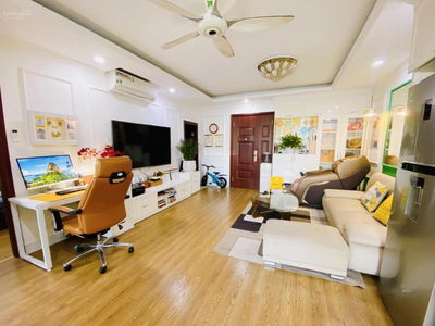 Trung Kinh Street, Vietnam Trung Kinh Street, Vietnam