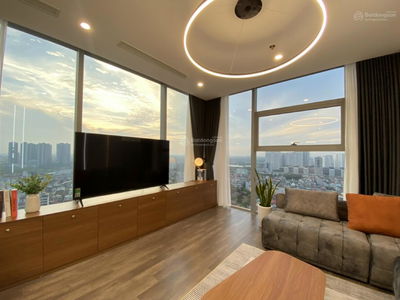 The Nine, Vietnam The Nine, Vietnam