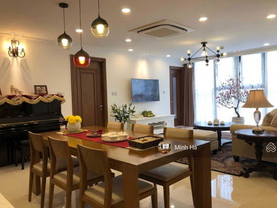 D'. Le Pont D'or - Hoang Cau, Vietnam D'. Le Pont D'or - Hoang Cau, Vietnam