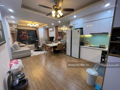 Lac Long Quan Street, Vietnam Lac Long Quan Street, Vietnam