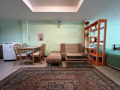 Housing in Ban Phe, Thailand Housing in Ban Phe, Thailand