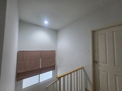 Housing in Makkasan, Thailand Housing in Makkasan, Thailand