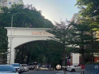 Rose Town, Vietnam Rose Town, Vietnam