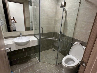 Beverly Solari, Vietnam Beverly Solari, Vietnam