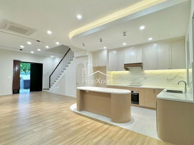 Diamond Island, Vietnam Diamond Island, Vietnam