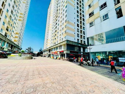 Just Hung, Vietnam Just Hung, Vietnam