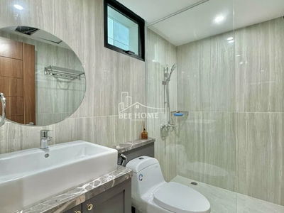 Happy in Vista, Vietnam  Happy in Vista, Vietnam