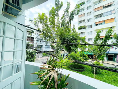 Housing in Ho Chi Minh City, Vietnam  Housing in Ho Chi Minh City, Vietnam