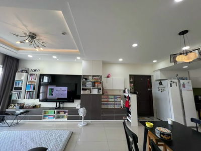 Happy Valley with pool and recreation areas, Vietnam Happy Valley with pool and recreation areas, Vietnam