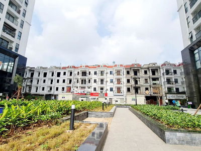 Rose Town, Vietnam Rose Town, Vietnam