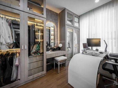 Garden Gate, Vietnam Garden Gate, Vietnam