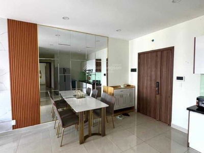 Topaz Elite, Vietnam Topaz Elite, Vietnam