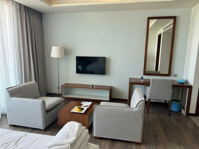 A la Carte building, Vietnam  A la Carte building, Vietnam