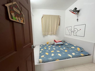 Nguyen Huu Tien Street, Vietnam Nguyen Huu Tien Street, Vietnam