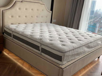 Hoang Thanh Tower, Vietnam Hoang Thanh Tower, Vietnam