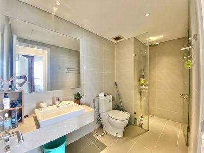 Diamond Island, Vietnam Diamond Island, Vietnam