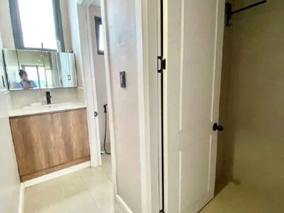 parking lot, Vietnam parking lot, Vietnam