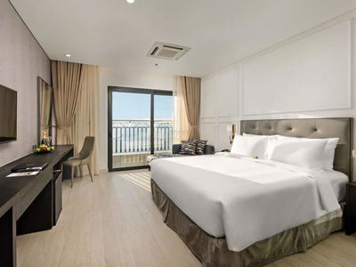 Golden Luxurious, Vietnam Golden Luxurious, Vietnam