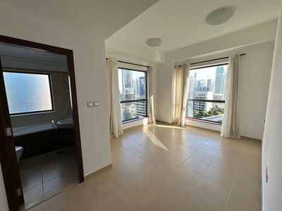 Gehäuse In Dubai, United Arab Emirates  Gehäuse In Dubai, United Arab Emirates