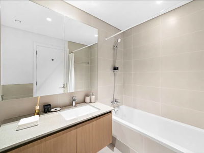 Жилье в Dubai, United Arab Emirates  Жилье в Dubai, United Arab Emirates