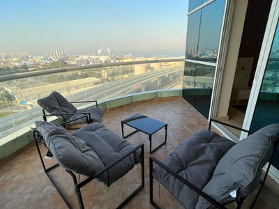 Жилье в Dubai, United Arab Emirates  Жилье в Dubai, United Arab Emirates