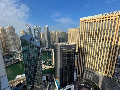 Жилье в Dubai, United Arab Emirates  Жилье в Dubai, United Arab Emirates