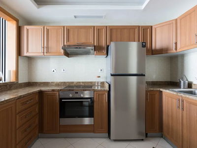 MarinaDorra Bay Tower, United Arab Emirates  MarinaDorra Bay Tower, United Arab Emirates