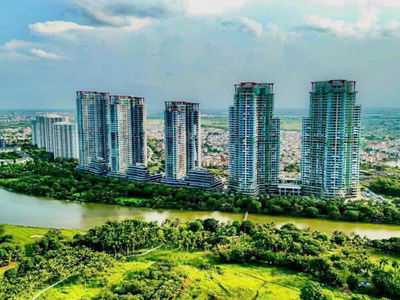 Swan Lake Onsen, Vietnam Swan Lake Onsen, Vietnam