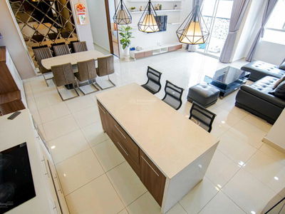 Sunrise City, Vietnam Sunrise City, Vietnam