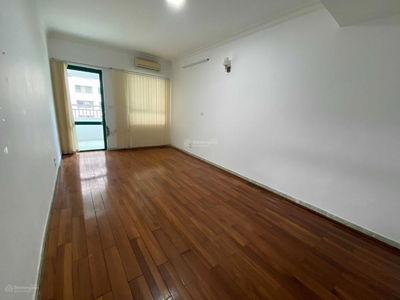 Trung Hoa Nhan Chinh, Vietnam Trung Hoa Nhan Chinh, Vietnam