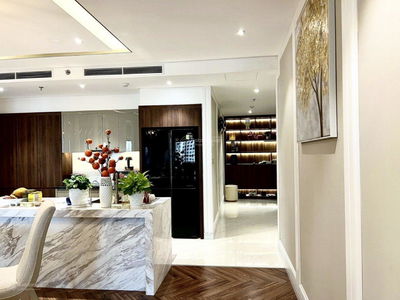 Dreamland Bonanza, Vietnam Dreamland Bonanza, Vietnam