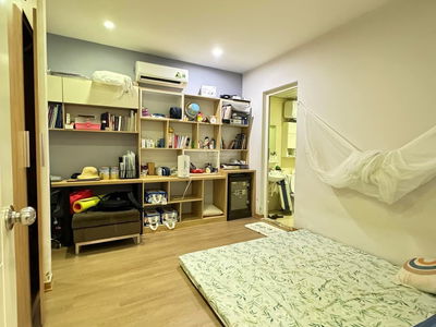 Tran Hoa Street, Vietnam  Tran Hoa Street, Vietnam