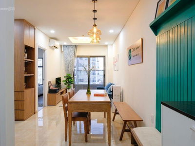 The Monarchy, Vietnam  The Monarchy, Vietnam