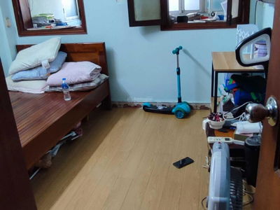 Hang Luoc Street, Vietnam Hang Luoc Street, Vietnam