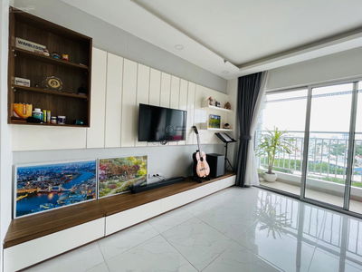 Sunrise City, Vietnam  Sunrise City, Vietnam