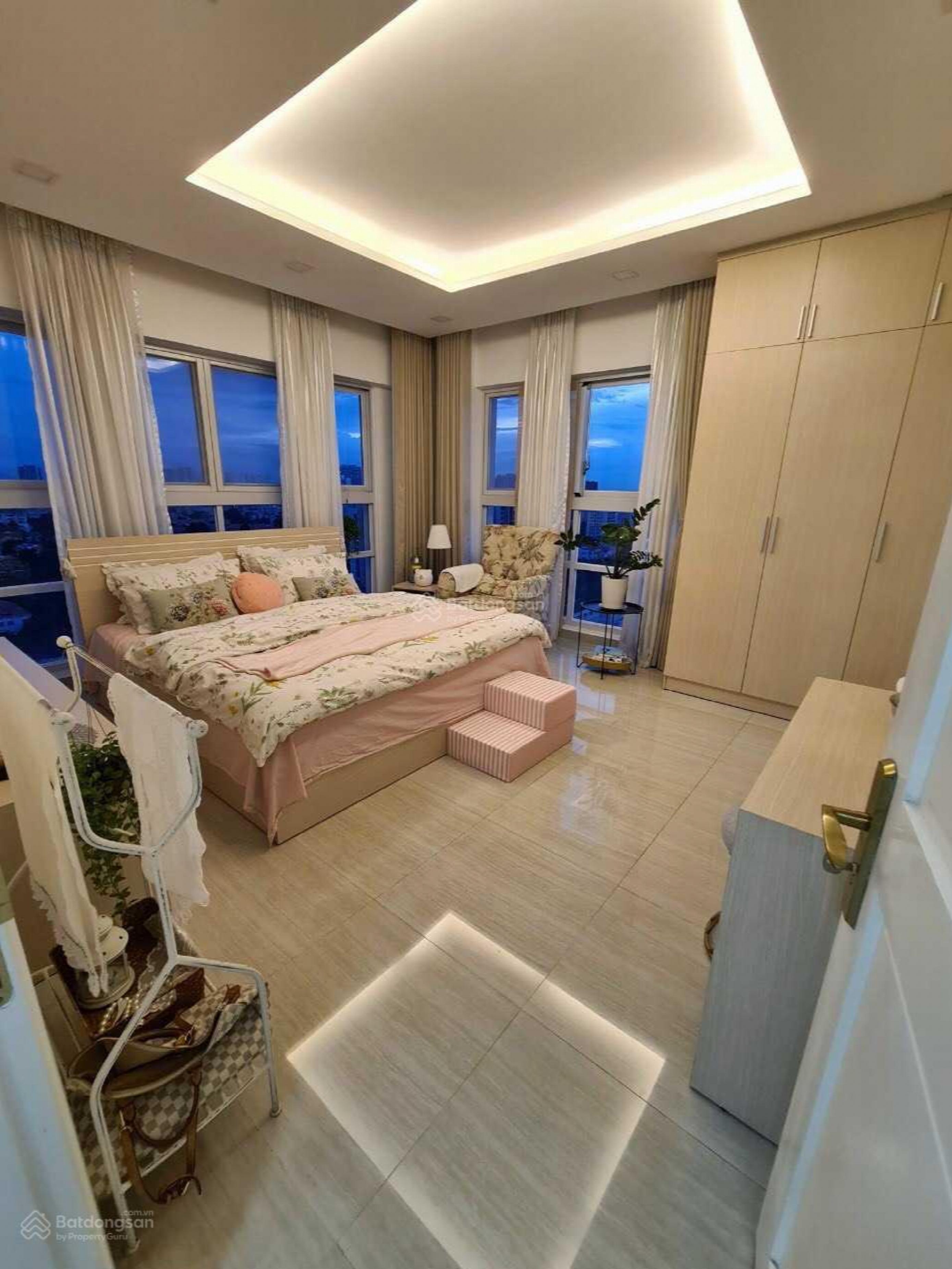 Happy Valley, Vietnam Happy Valley, Vietnam