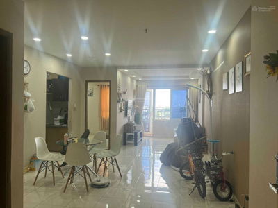 Le Van Chi Street, Vietnam Le Van Chi Street, Vietnam