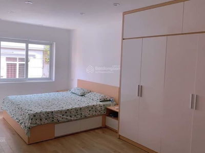 Hong Mai Street, Vietnam Hong Mai Street, Vietnam